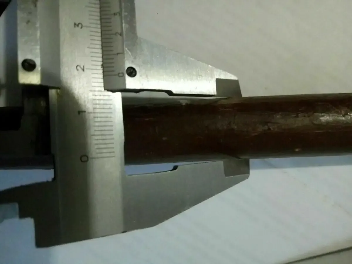 Свеча восковая D18мм Длинна 20см складское хранение 3