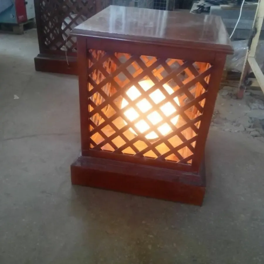 Напольный светильник 2