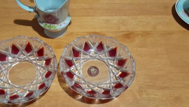 Красивая цветная конфетница.  Германия. р.14-14 см