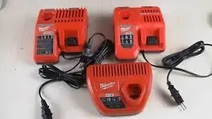 Аккумулятор Bosch,  Milwaukee, DeWalt. 9