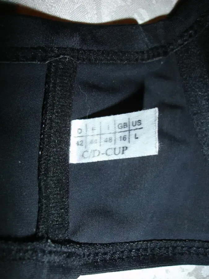 Купальник 50-52 р., біло-чорні у смужку плавки + чорний ліф; ефектний 5