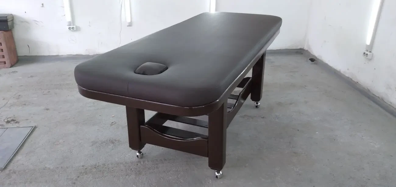 Кушетка косметологічна М19  дерев'яний стаціонарний стіл 2