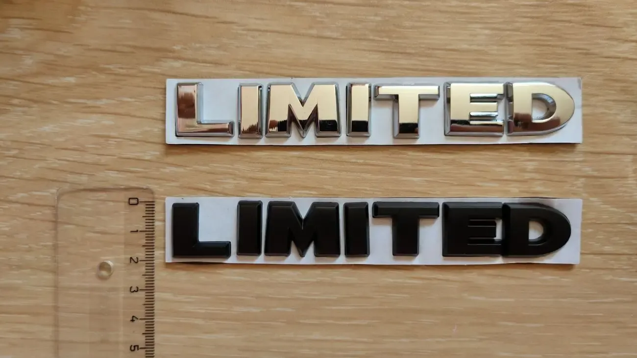 Металлические буквы Limited на кузов авто не ржавеют 3
