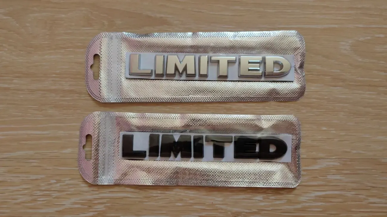 Металлические буквы Limited на кузов авто не ржавеют 8
