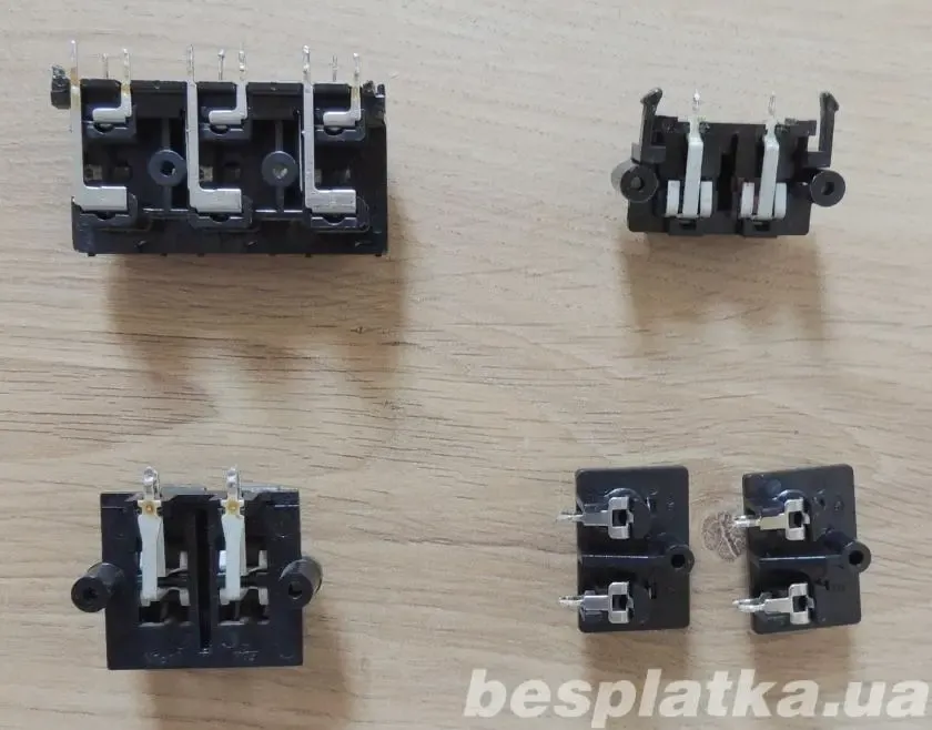 RCA и акустические разъемы разные. 12