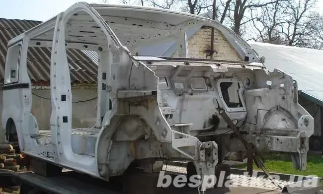 Запчасти на Opel Vivaro, Renault Trafic, Nissan Primastar Запчастини 3