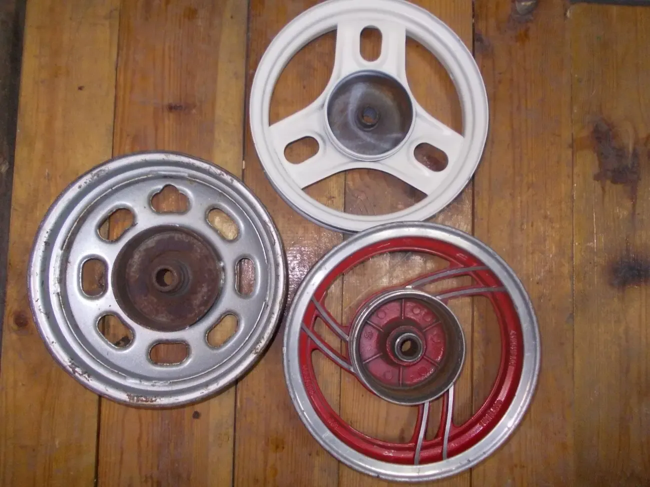 Диски колёсные на скутер Китай,Хонда 2