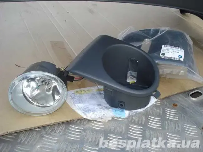 Бампер на Opel Vivaro, Renault Trafic, Nissan Primastar 01-14р Бампера 5