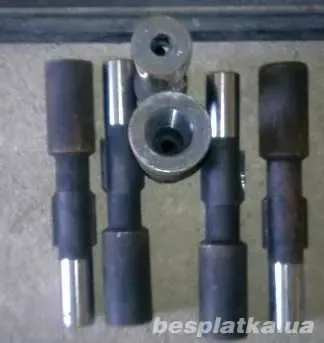 Хвостовики,муфты на бурголовку б-106 3