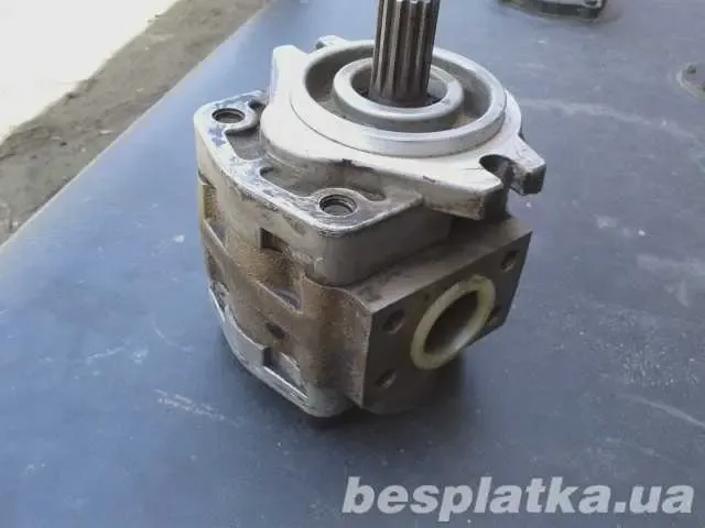 насос гидравлический к вилочному погрузчику камацу 2