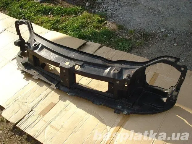 Бампер передний на Opel Vivaro Renault Trafic Nissan Primastar Бампера 5