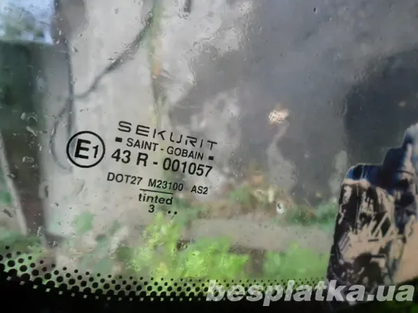 Стекло заднее Форд Эскорт 93 год, хетчбек 3