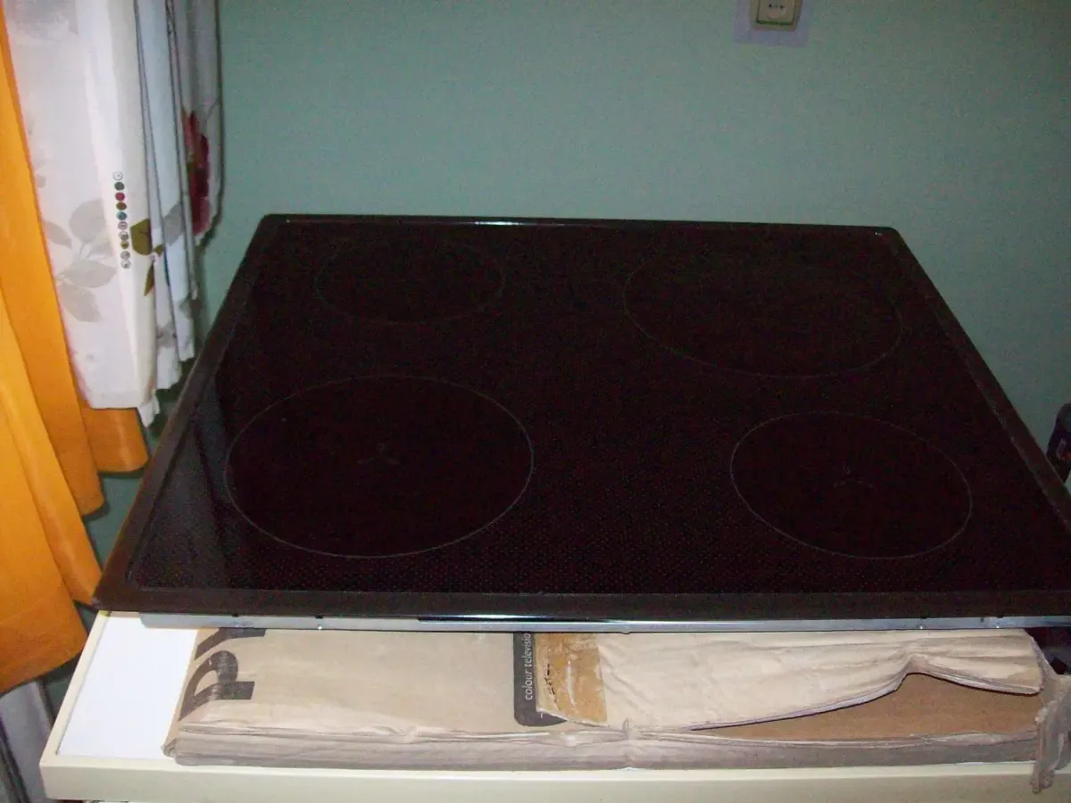 Варочная поверхность электрическая