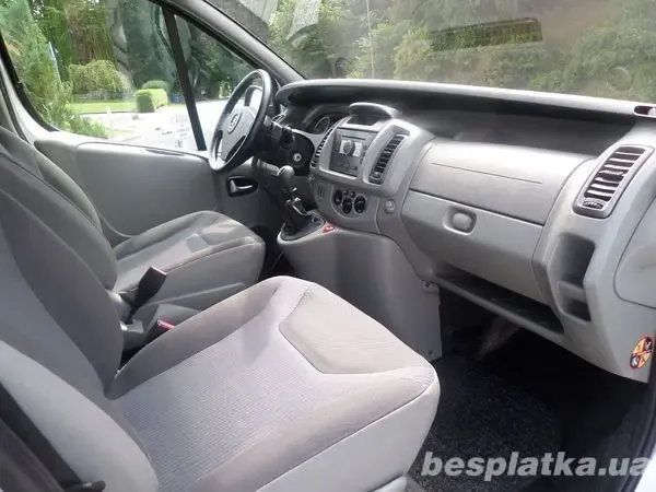 Салон комплект на Renault Trafic Opel Vivaro Nissan Primastar сидения 3