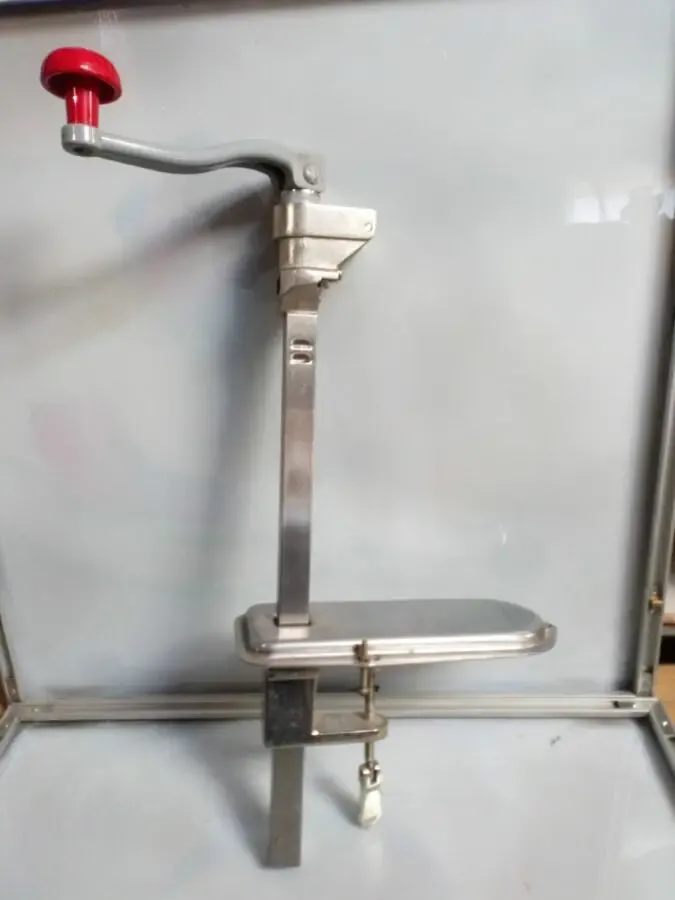 Нож настольный для консервных банок