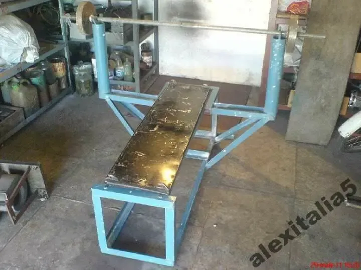 Скамья для жима лежа без штанги мощная