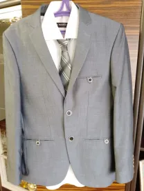 Костюм з рубашкою