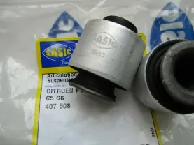 Сайлентблоки задних поперечных малых рычагов Sasic для пежо 407.