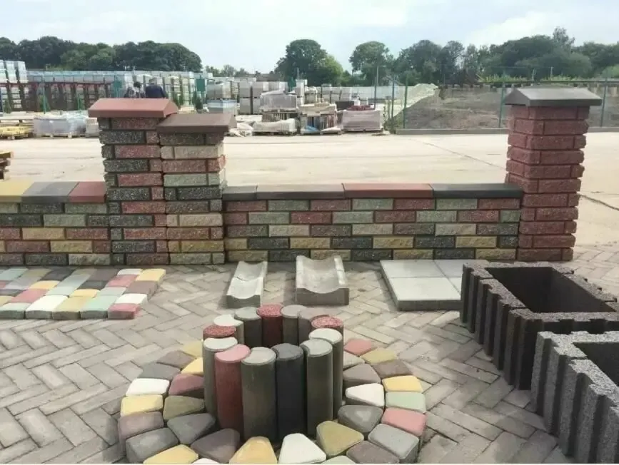 Цегла Кая  з замками для стовпа, кирпич Моноліт-брук. Доставка Україна