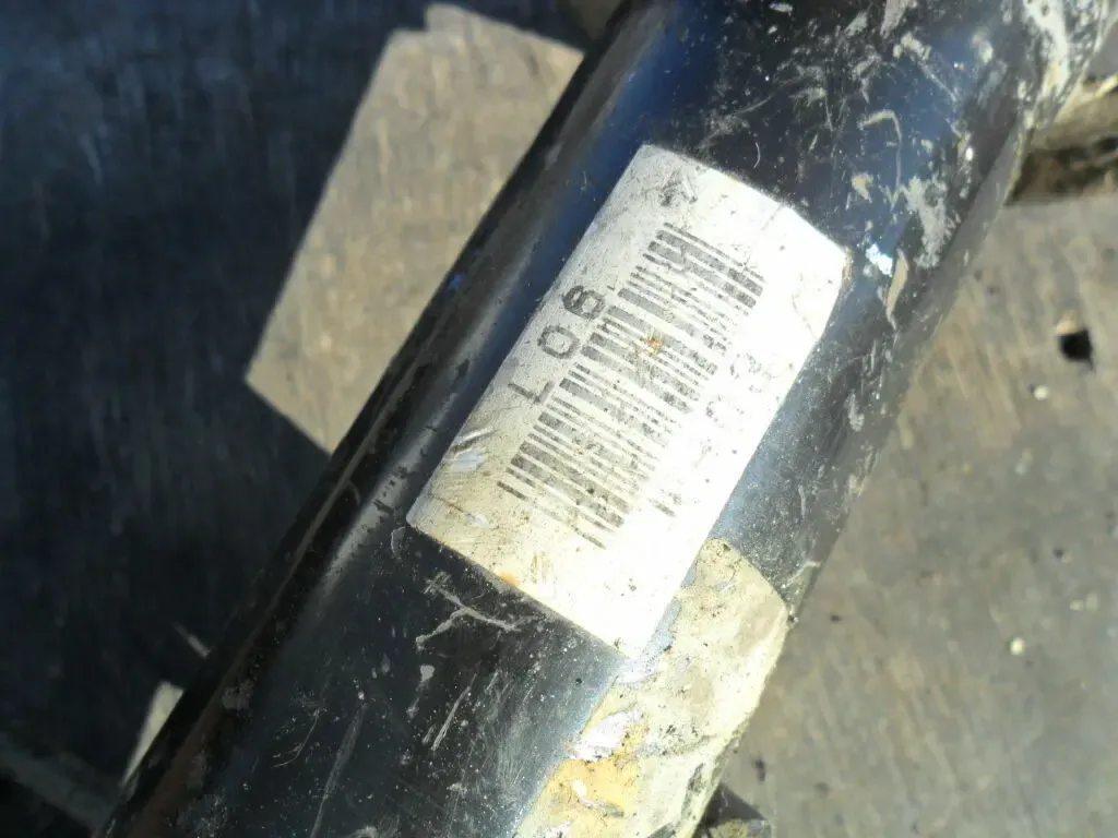 Амортизатор передний тойота карина, Toyota 48520-2b010, оригинал. 10