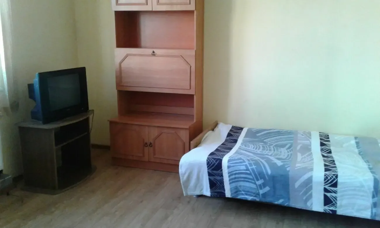 Сдается комната в коммуне на Кишиневской Длительно 2