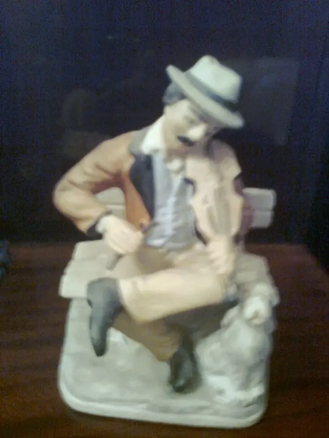 Статуэтка  глиняная - скрипач с собакой. РУМЫНИЯ 3