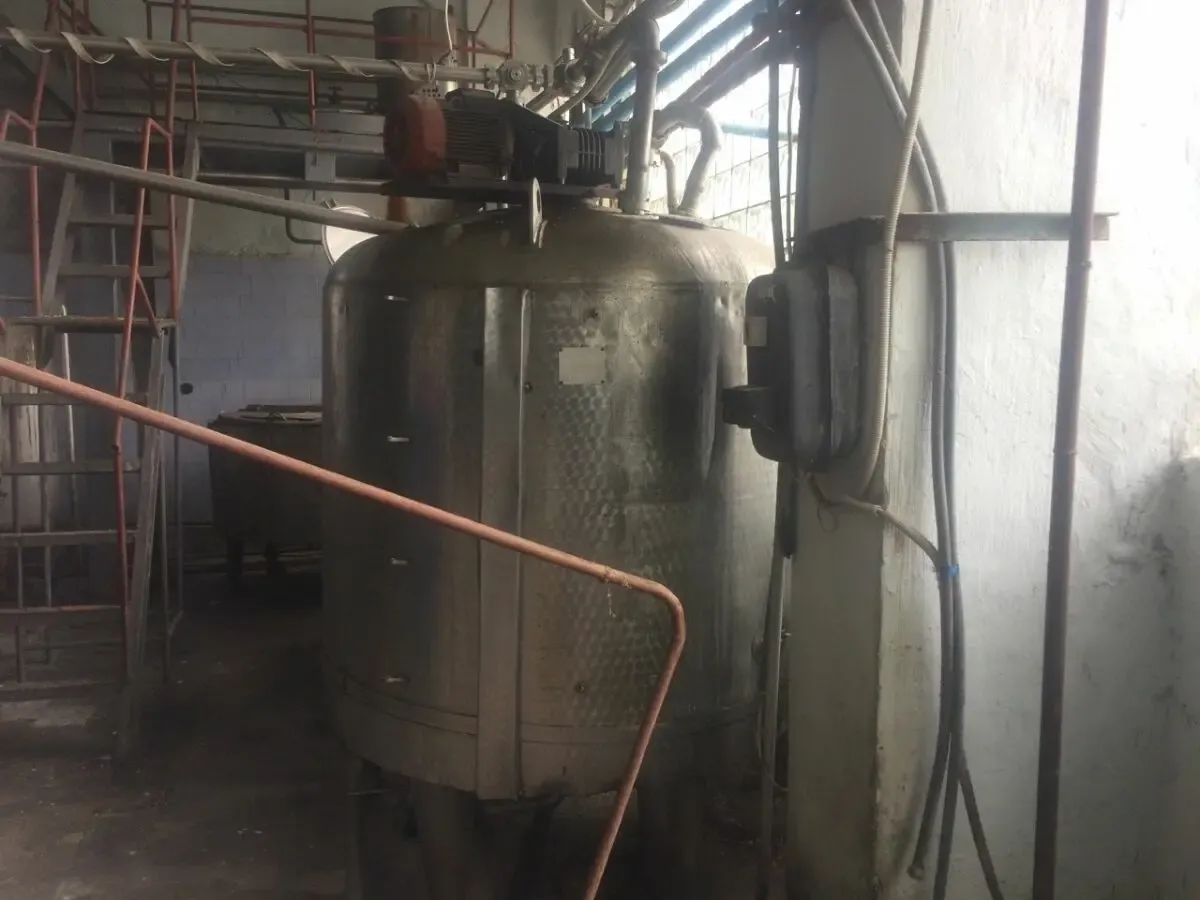 Я1 осв 1 м3, 3 м3 с рубашками и 6,3 м3 , емкость, реактор 4