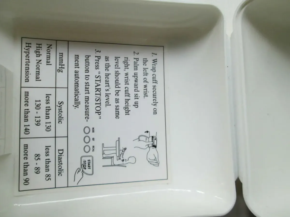 Продам тонометр на кисть. 5