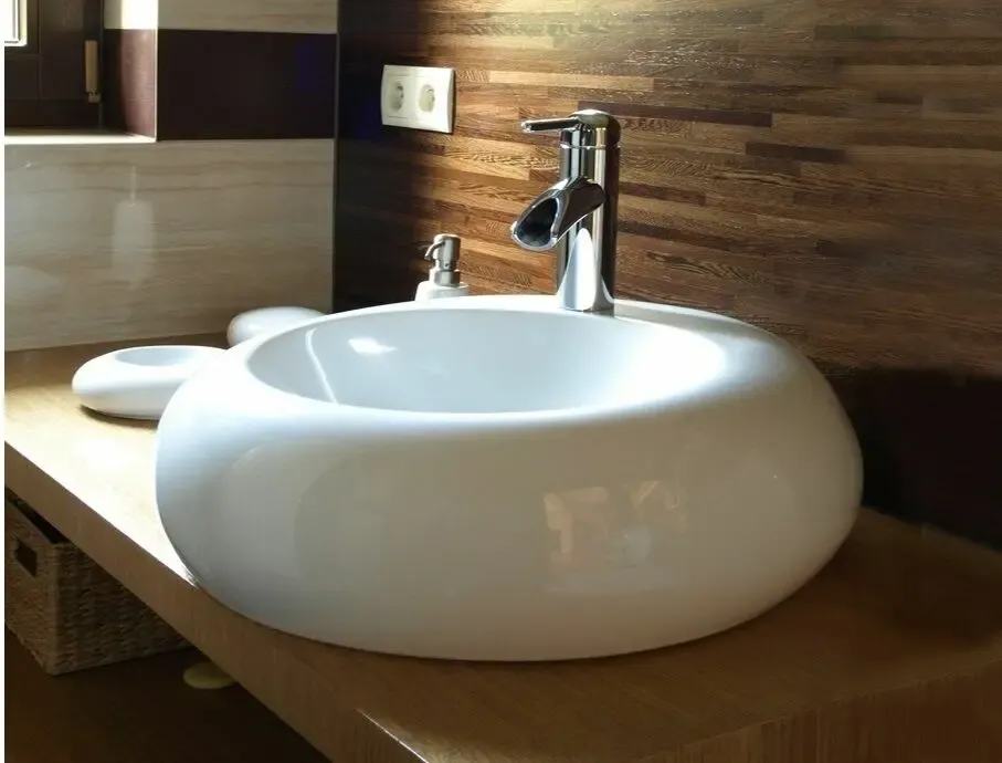 Умывальник на столешницу Rea She 55.5 см. 2