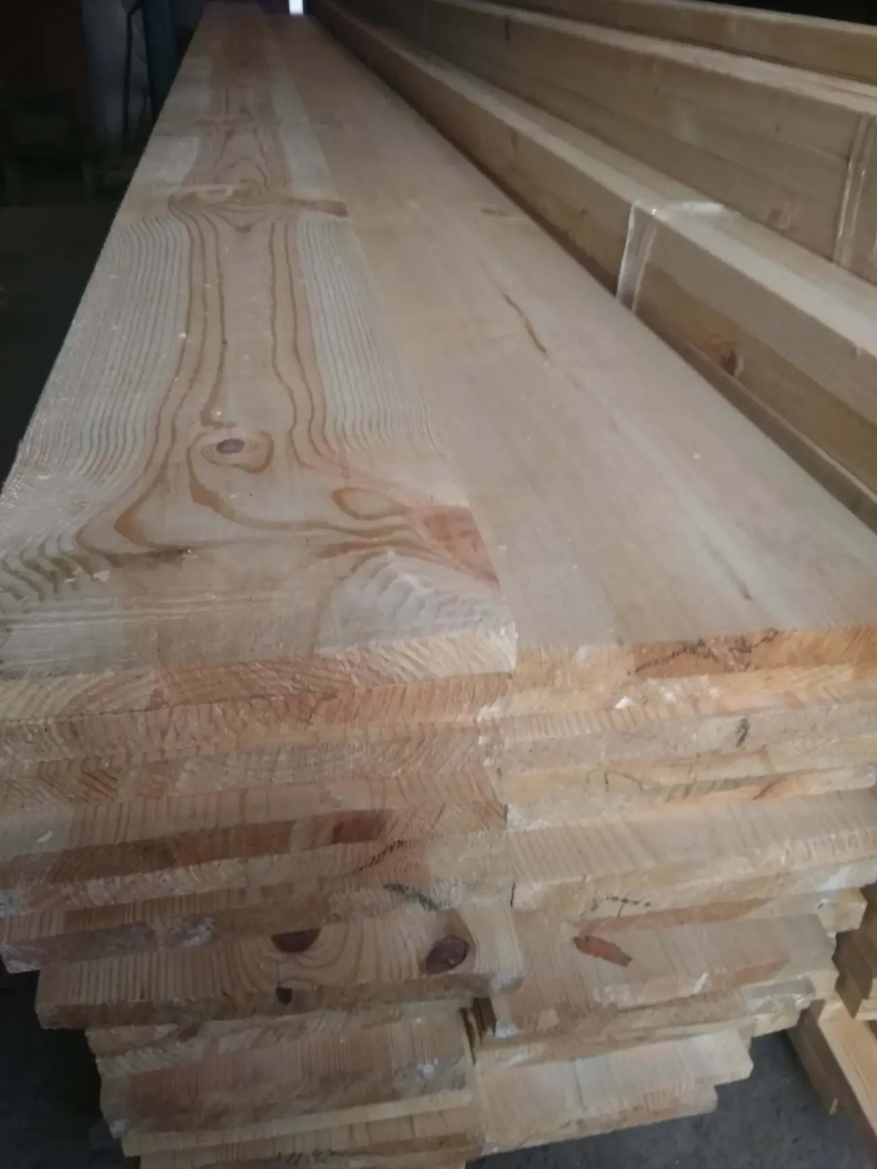 Фугованная сухая доска шлифованная 20х180 20х190 20х200 мм. сосна