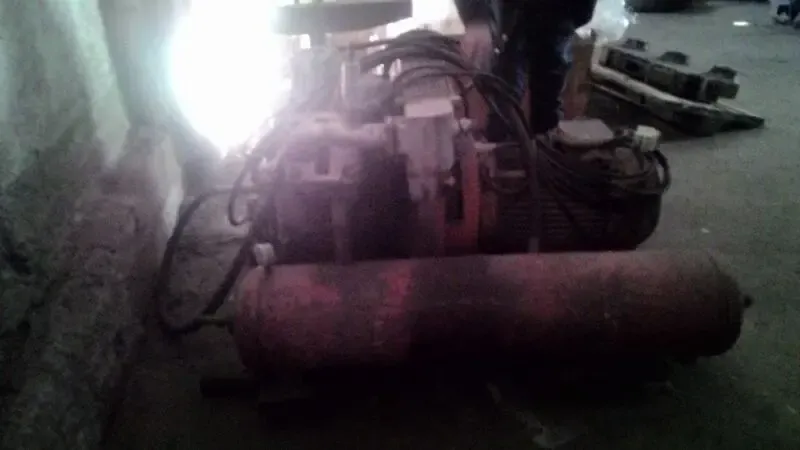 Продаем компрессор стационарный 10-200 атмосфер, 1983 г.в. 6