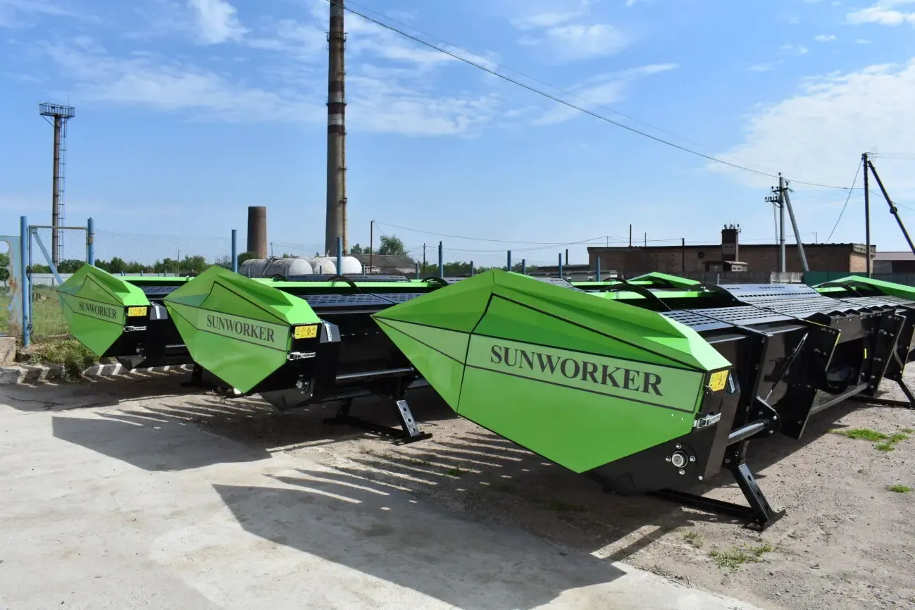 Жатка для уборки подсолнечника Sunworker