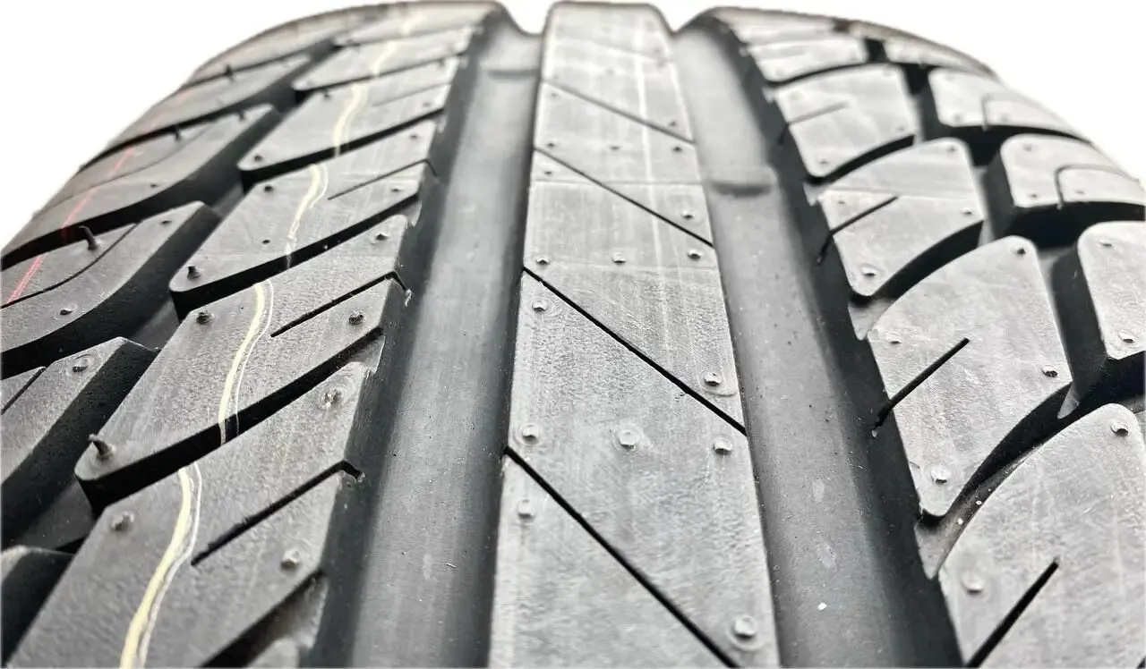 Шини літні 205/60 R16 резина летняя Hb 200 (kleber) Poland 2