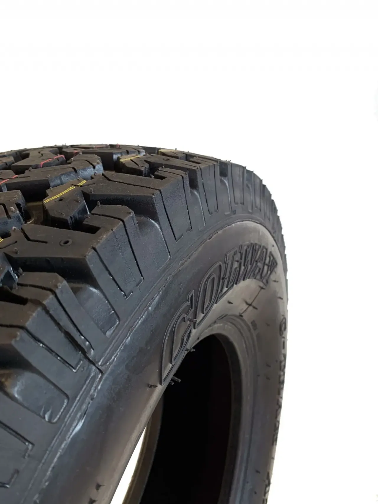 Шини болотні 235/65 R17, 265/65 R17 Goodrich грязевая Poland 5