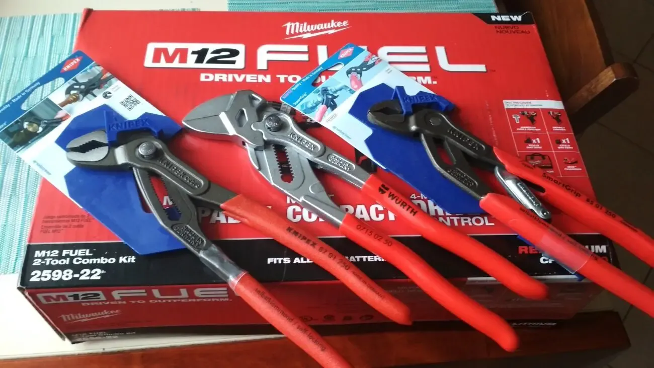 Акция ! Ключ специальный Knipex. Германия.