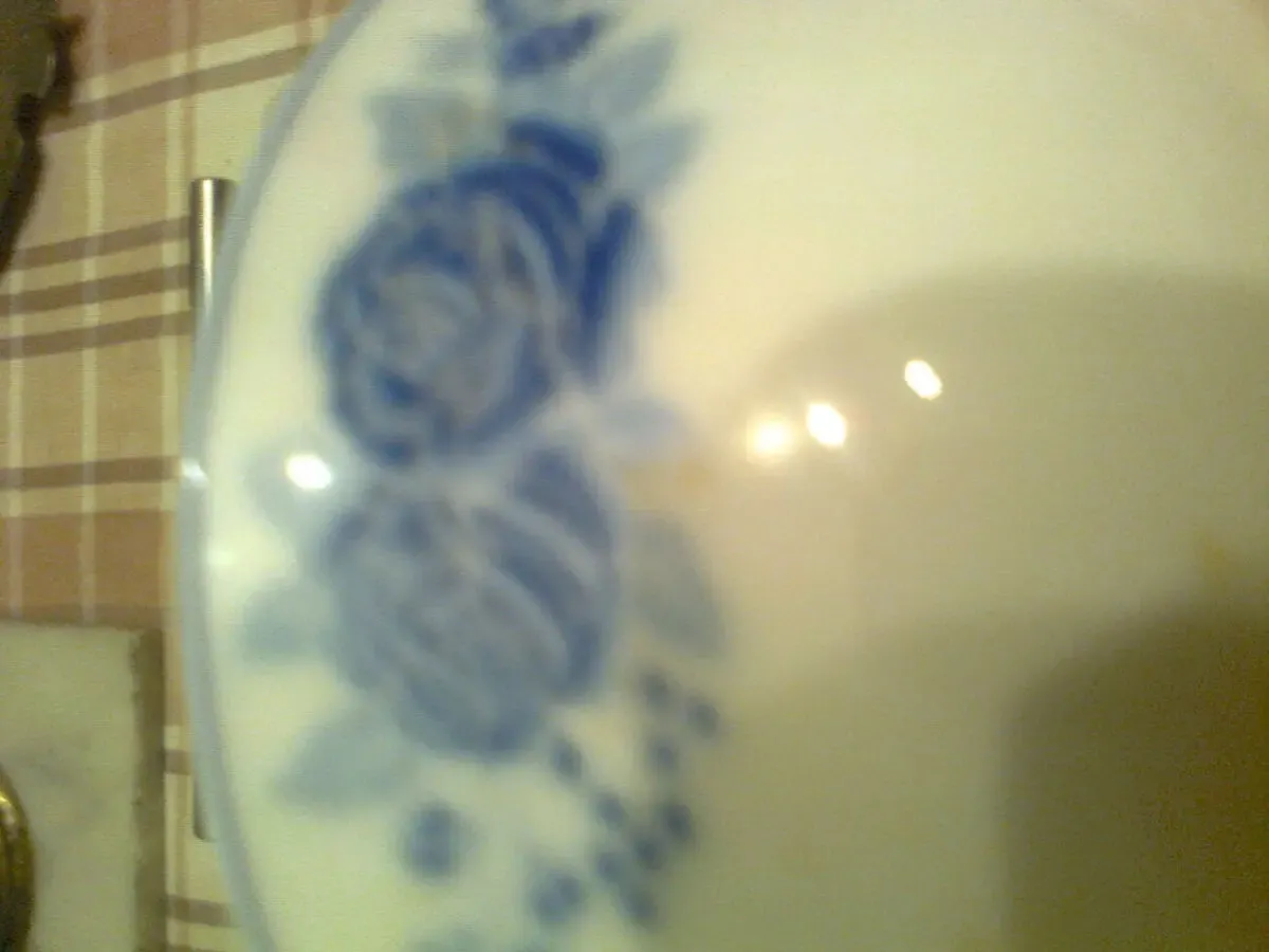 Красивая пиала фарфоровая с синими узором. новая 3