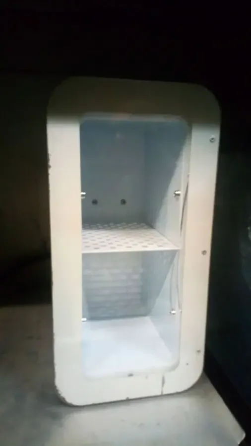 Настольные, подвесные, двухсторонние стеклянные холодильники 5