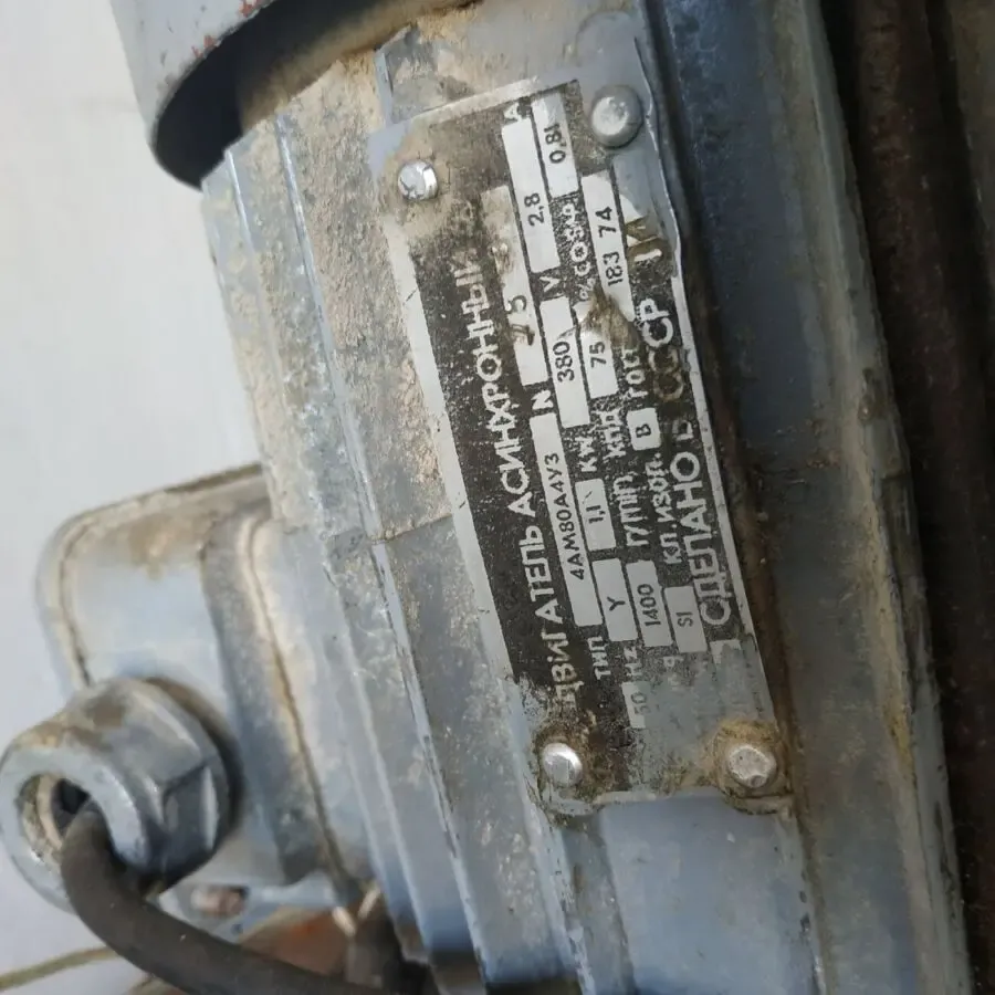 Зернодробилка надежная простая 3