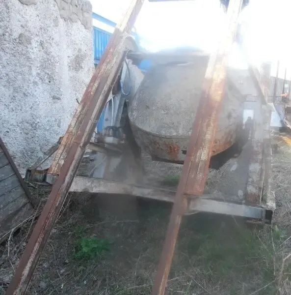 Продаем бетоносмеситель сб 91, электрический, 1, 0 м3, 1982 г.в. 3