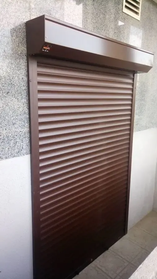 Ролеты на двери 3