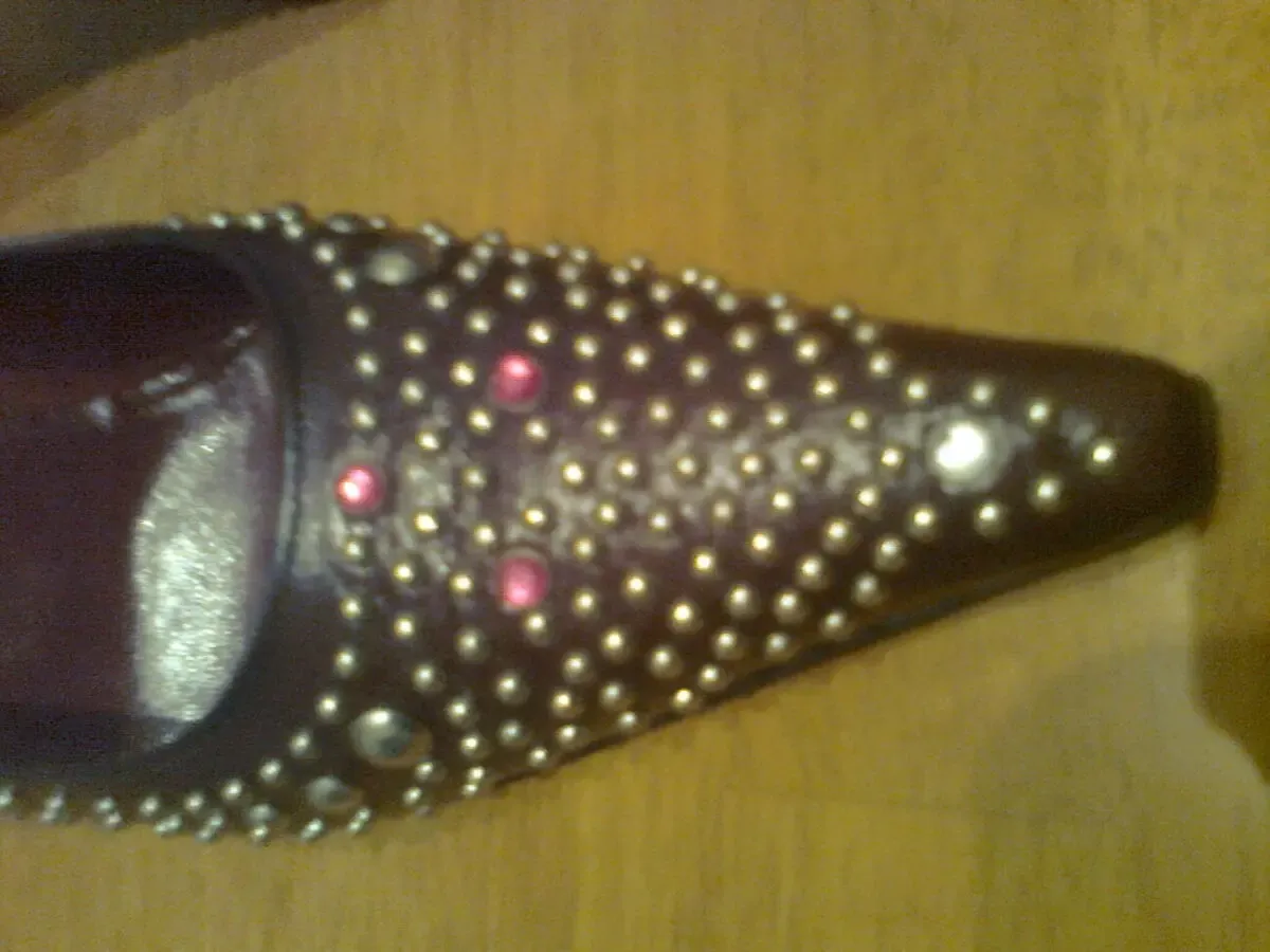 Красивые  вишневые кожаные туфли с металлическими вставками италия 3