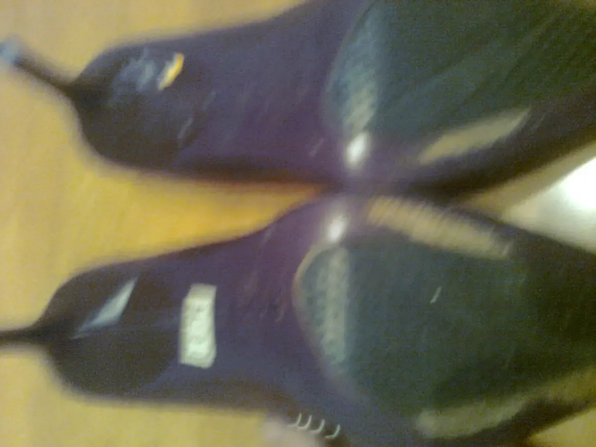 Красивые  вишневые кожаные туфли с металлическими вставками италия 5