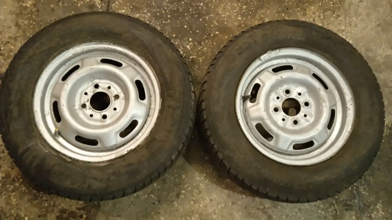 Продам колеса на Ваз 4