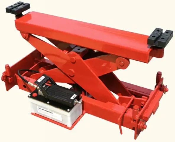 Автомобильная ножничная пневмогидравлическая траверса 3