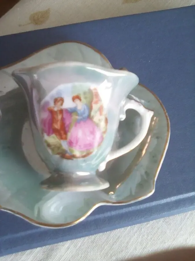 Кофейная пара, Чашки с блюдцем на 6 персон ,перламутр, Ливан,1965 год 2