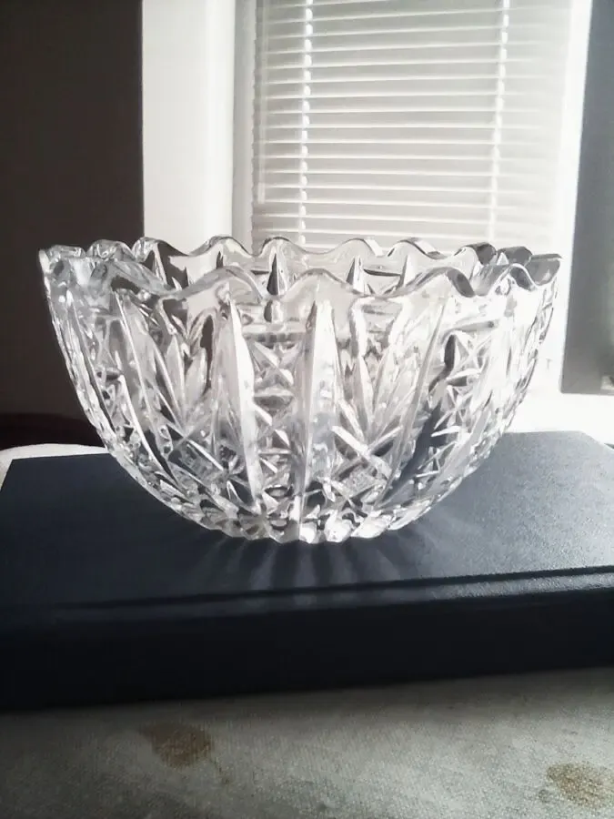 Ваза хрустальная салатница конфетница,одна форма,разный рисунок