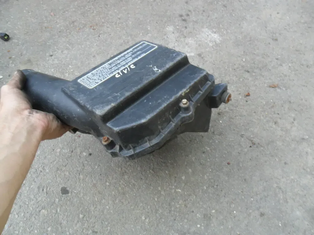 Корпус воздушного фильтра хонда цивик, 1.5, 1988 - 1991гг.., оригинал 2