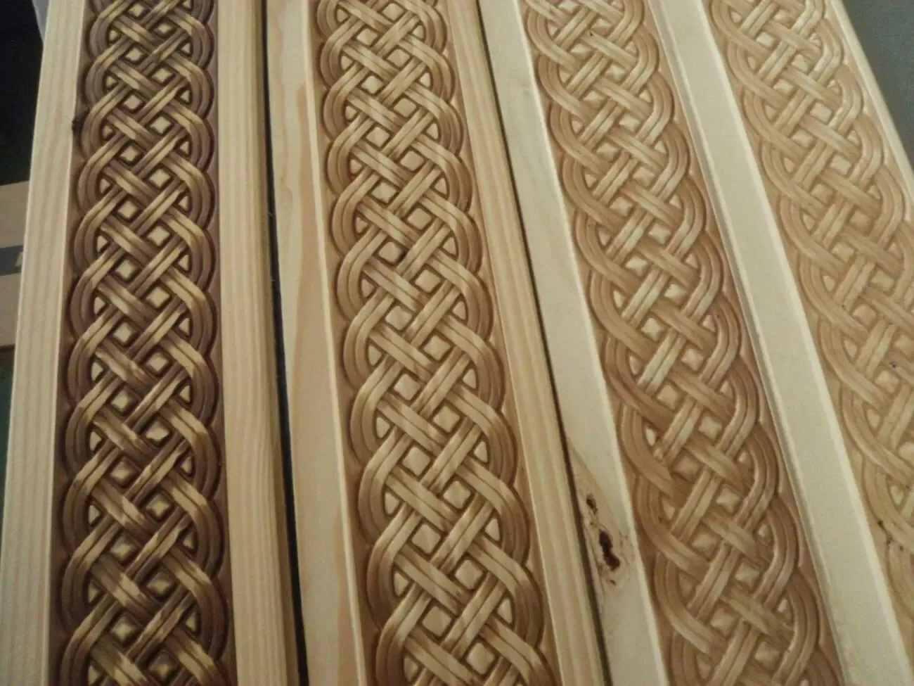 Тиснення вагонки  вишиванка;- 200 грн м2 7