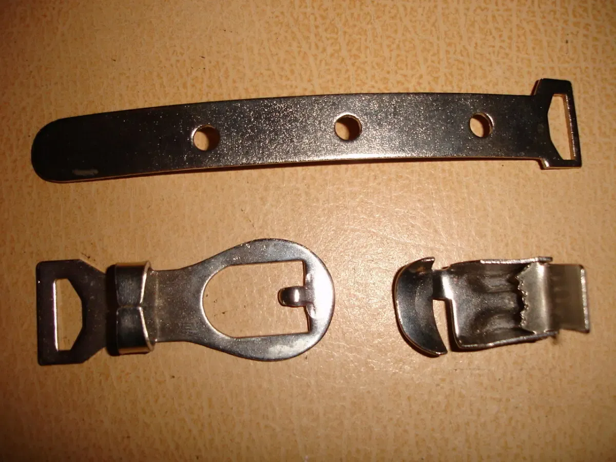 Пряжка металева на ремінь/пояс шир. до 2 см; нова; срср; три деталі 4