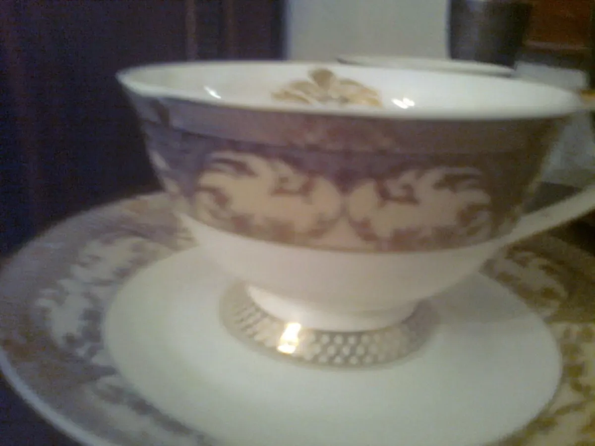 Красивая чайная пара с ЗОЛОТЫМИ узорами, с золотой ручкой. НОВАЯ 7